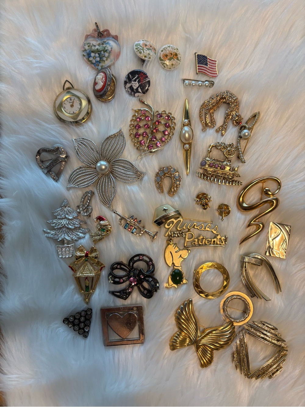 Vintage Mixed Gold and Silver Tone Brooch-pin-pendant-earrings and button - Picture 2 of 11